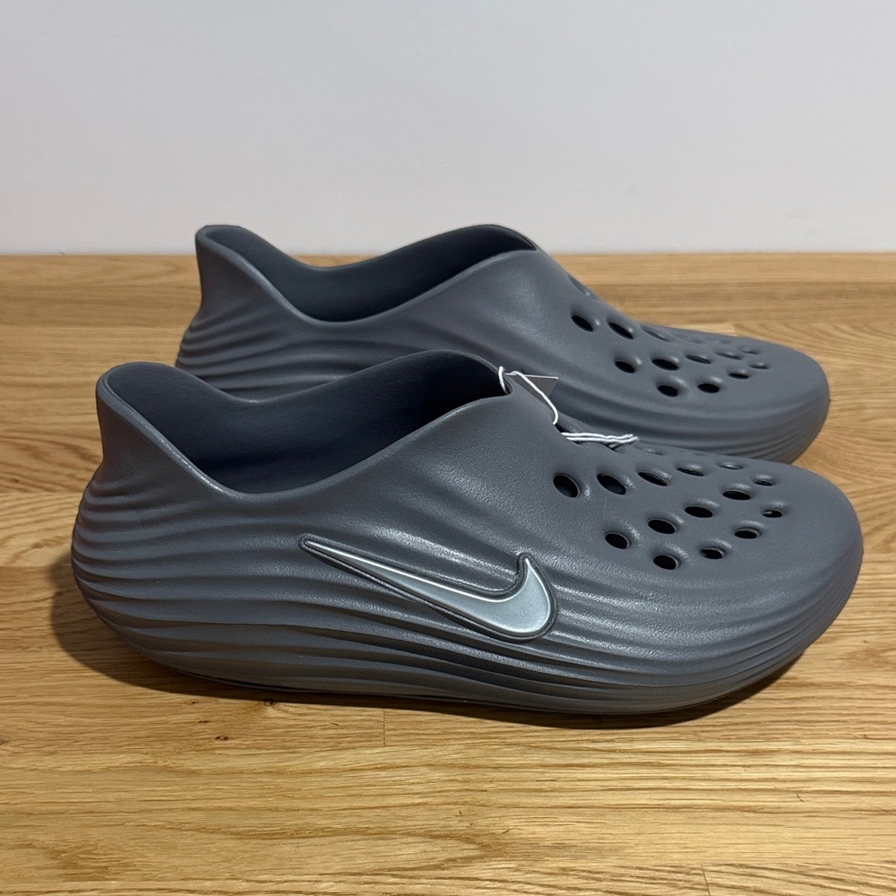 Brand new Nike Rejuven8 size 10 men’s - Picture 2 of 5
